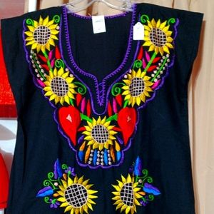 Blusa bordada mexicana